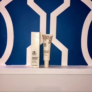 New Arbonne Lifting and Contouring V Lift Gel